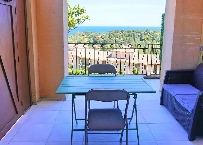 174, Vue A Cap Esterel By Palmazur Saint-Raphaël